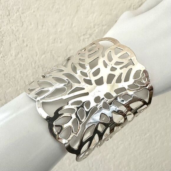 SILVER TONE  EXTRA WIDE FILIGREE CUT OUT  CUFF BRACELET - Picture 1 of 7